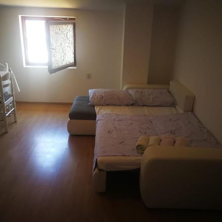 ביוגראד נה מורו Apartmani Nea מראה חיצוני תמונה