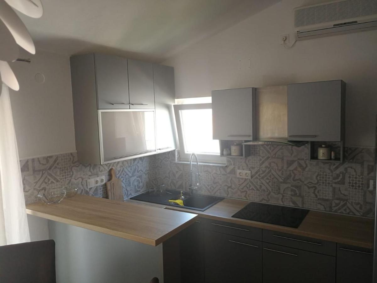 ביוגראד נה מורו Apartmani Nea מראה חיצוני תמונה
