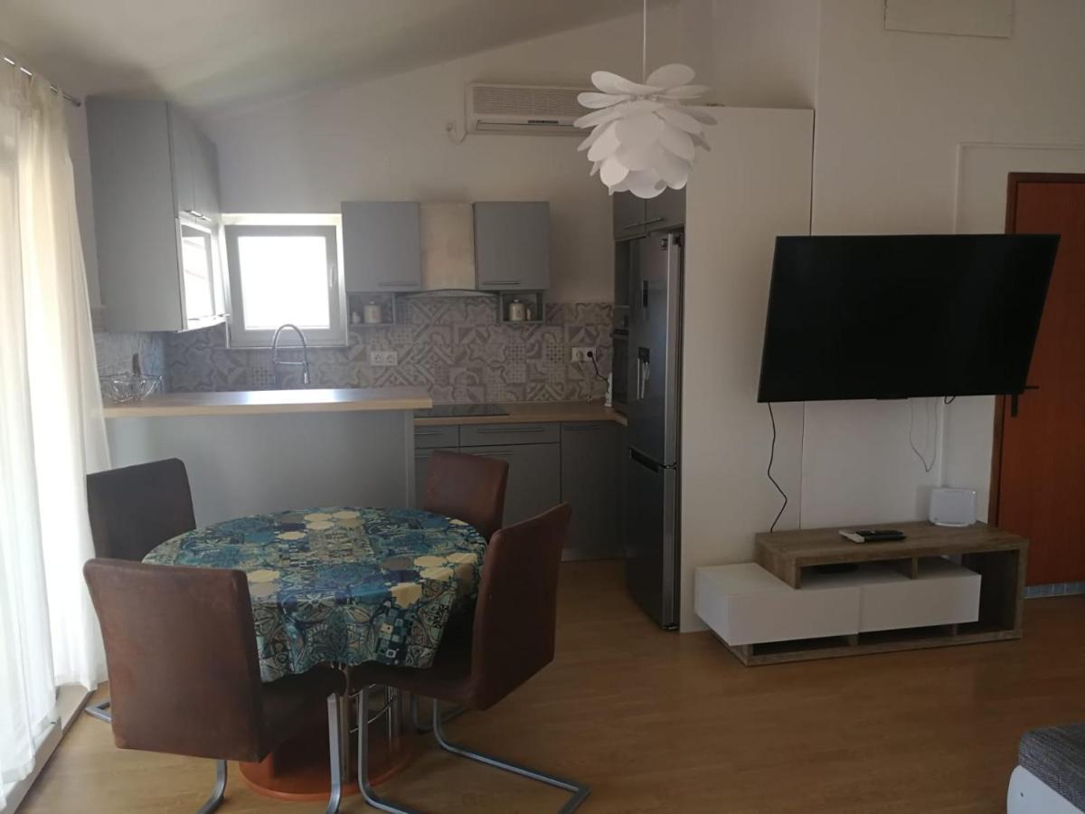 ביוגראד נה מורו Apartmani Nea מראה חיצוני תמונה