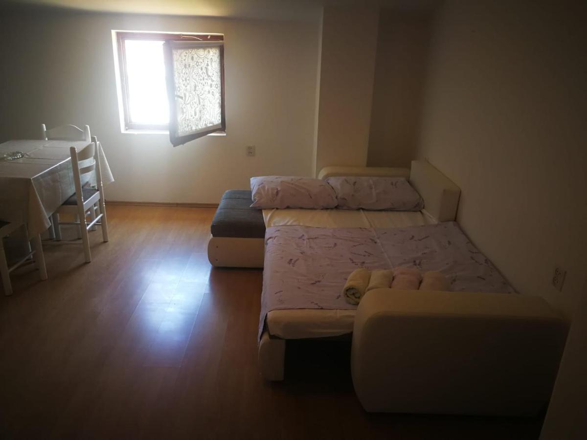 ביוגראד נה מורו Apartmani Nea מראה חיצוני תמונה