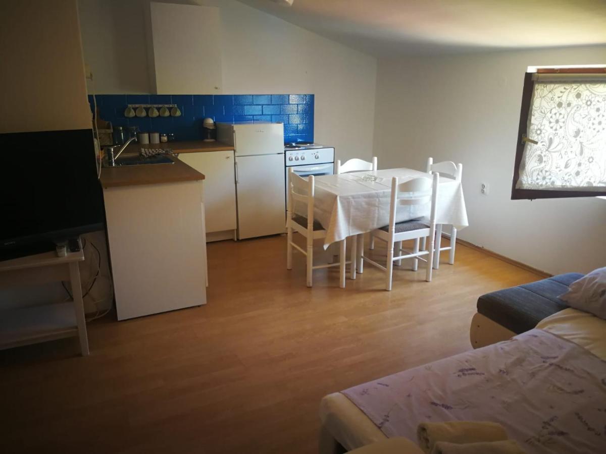 ביוגראד נה מורו Apartmani Nea מראה חיצוני תמונה